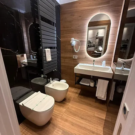 Maison Saint Honore 4*