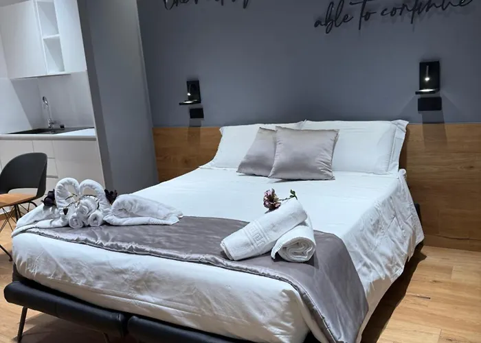 Maison Saint Honore לינה וארוחת בוקר 4*